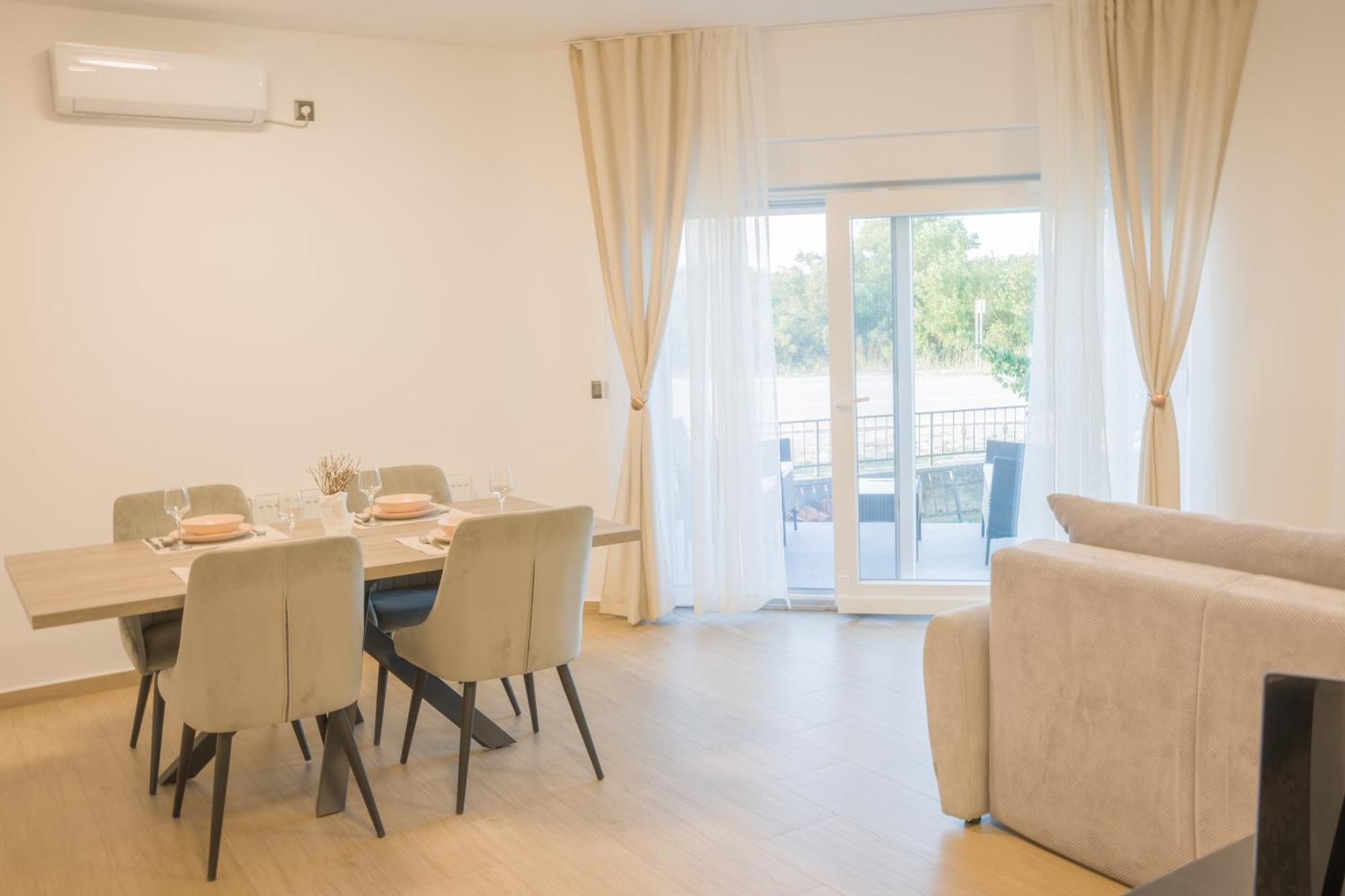 Apartmani Toni Дрниш Экстерьер фото
